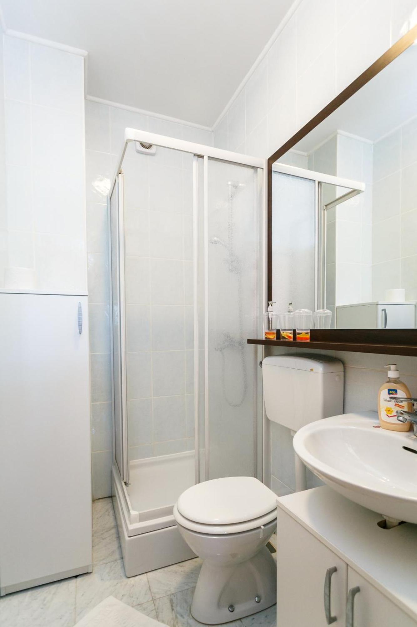 Apartments Josip Пинезичи Экстерьер фото