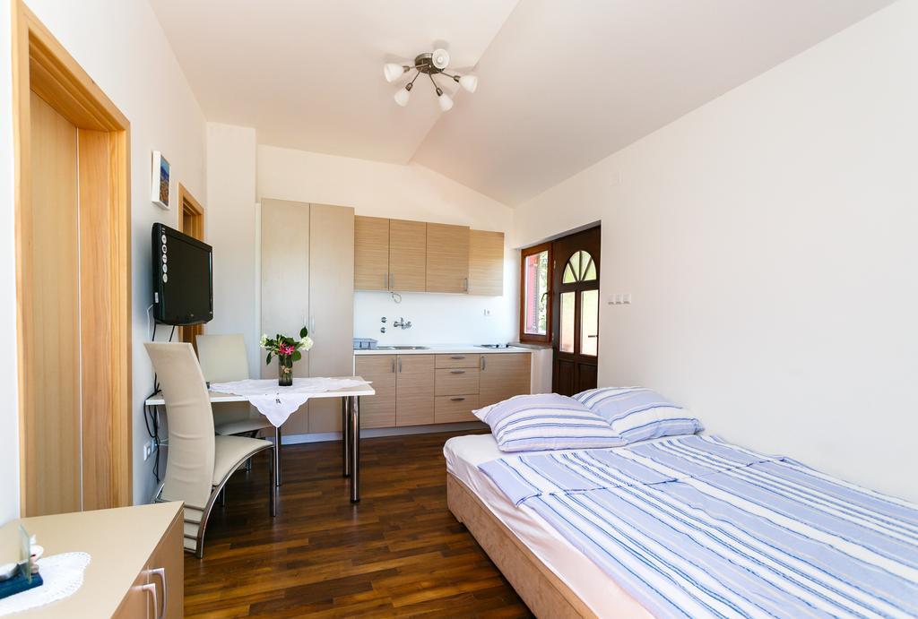 Apartments Josip Пинезичи Номер фото