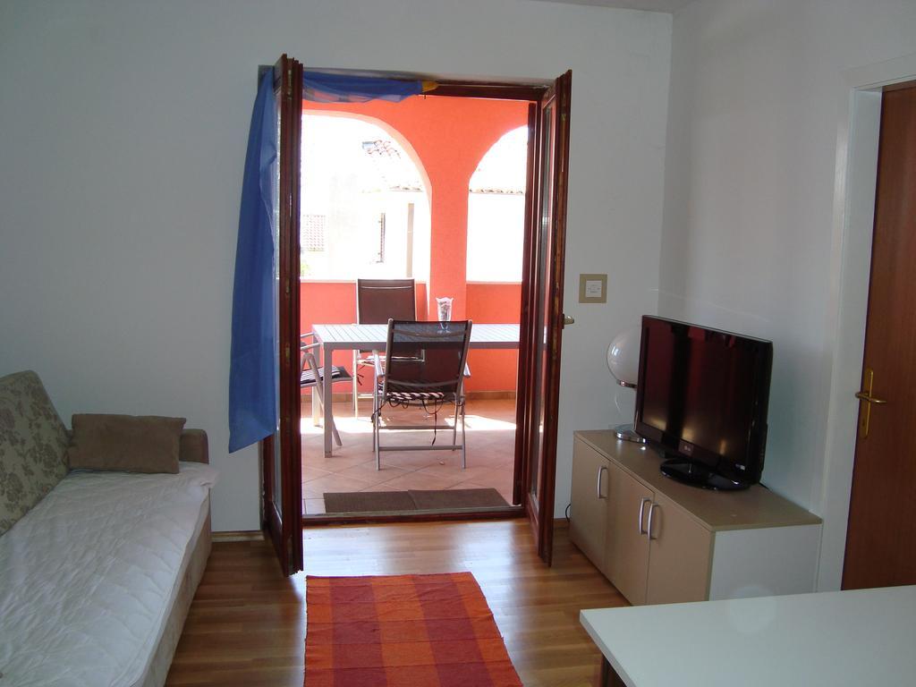 Apartments Josip Пинезичи Экстерьер фото